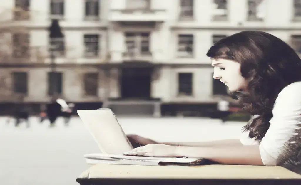 Como o barulho da rua pode ser mais eficaz que música clássica para estudar